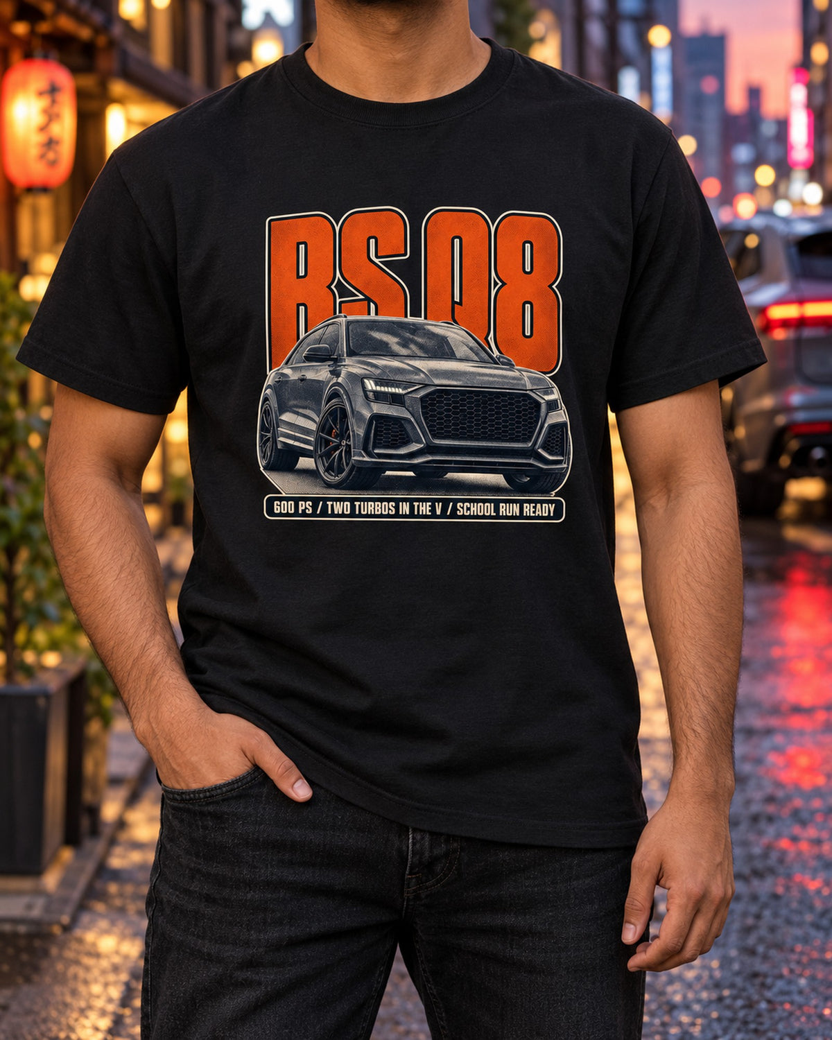 Audi RS Q8 Halftone Shirt, 600 PS Twin-Turbo print T-Shirt Black worn hero