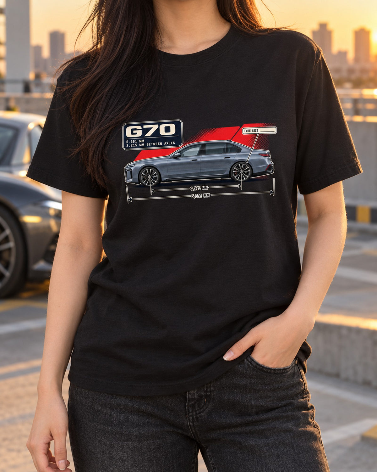 BMW i7 M70 xDrive G70 Dimension Blueprint Shirt T-Shirt Black worn hero