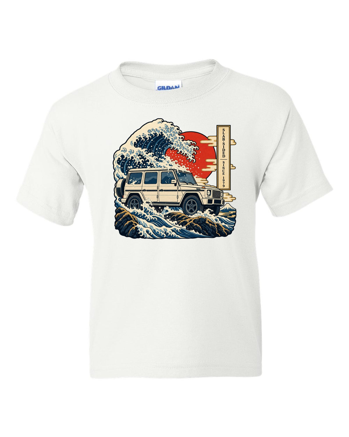 Bold crest graphic reading 577 HP and 2.5 Tonnes for the Mercedes G63 W464, print white kids tee front view with the design