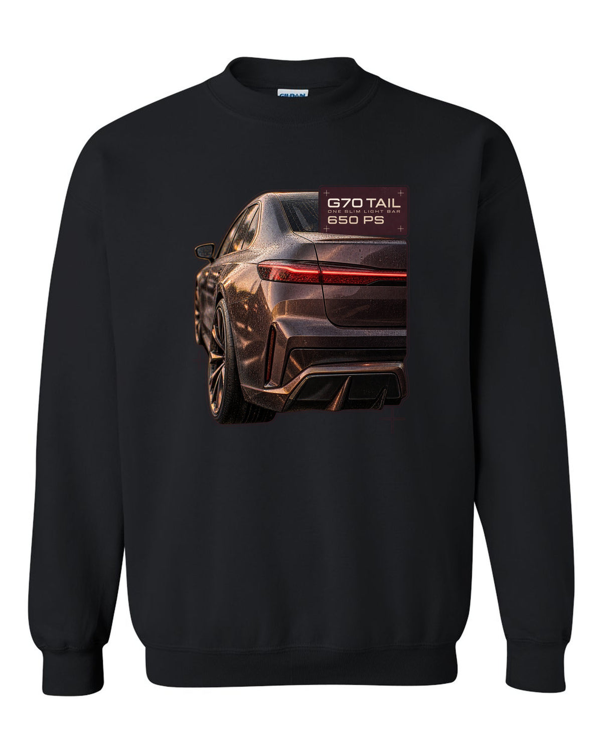 Macro print of the slim taillight bar on a BMW i7 M70 xDrive G70 black crewneck front view with the design
