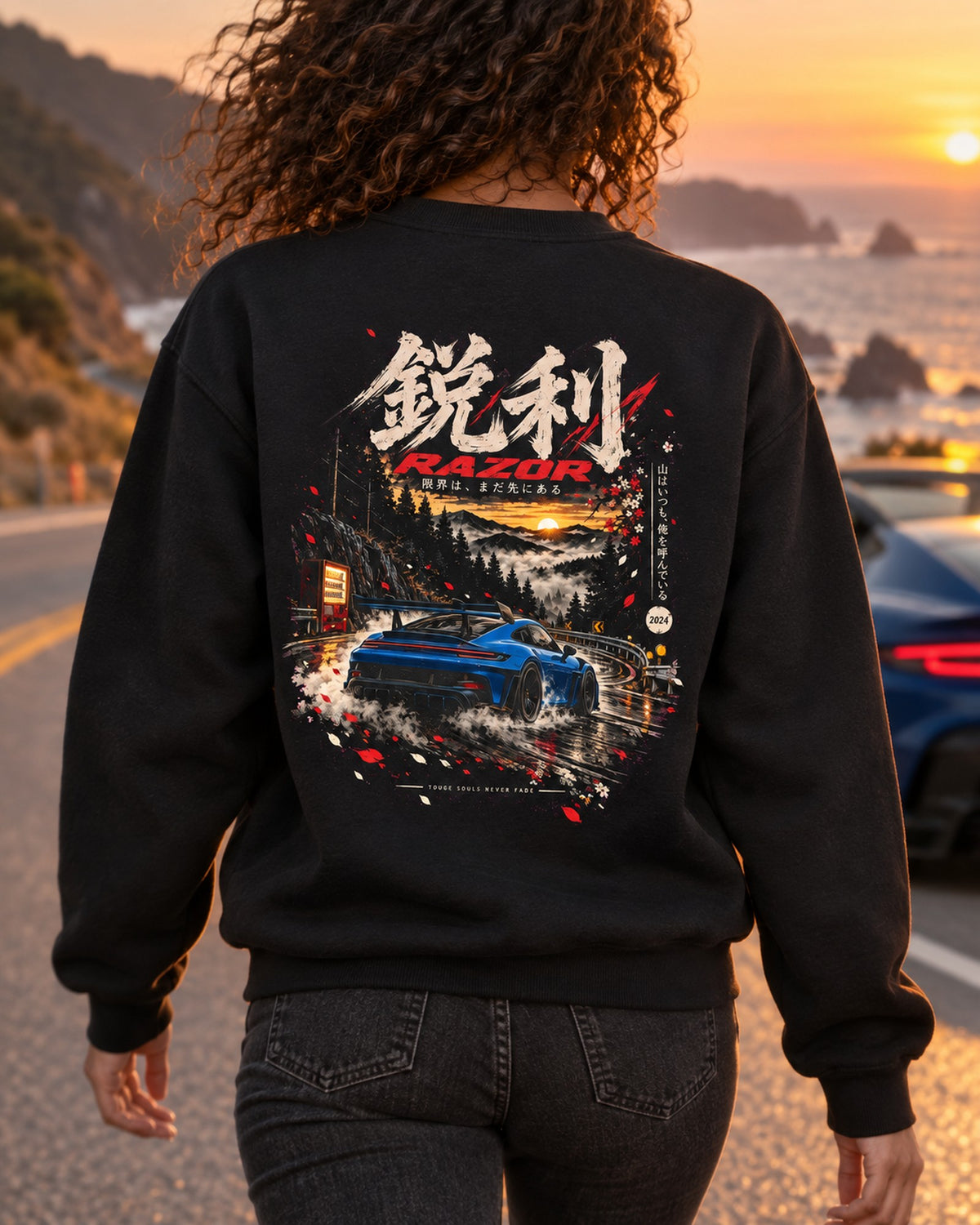 Porsche 911 GT3 RS 992 Razor Shirt, Hoodie & More Crewneck Black worn hero