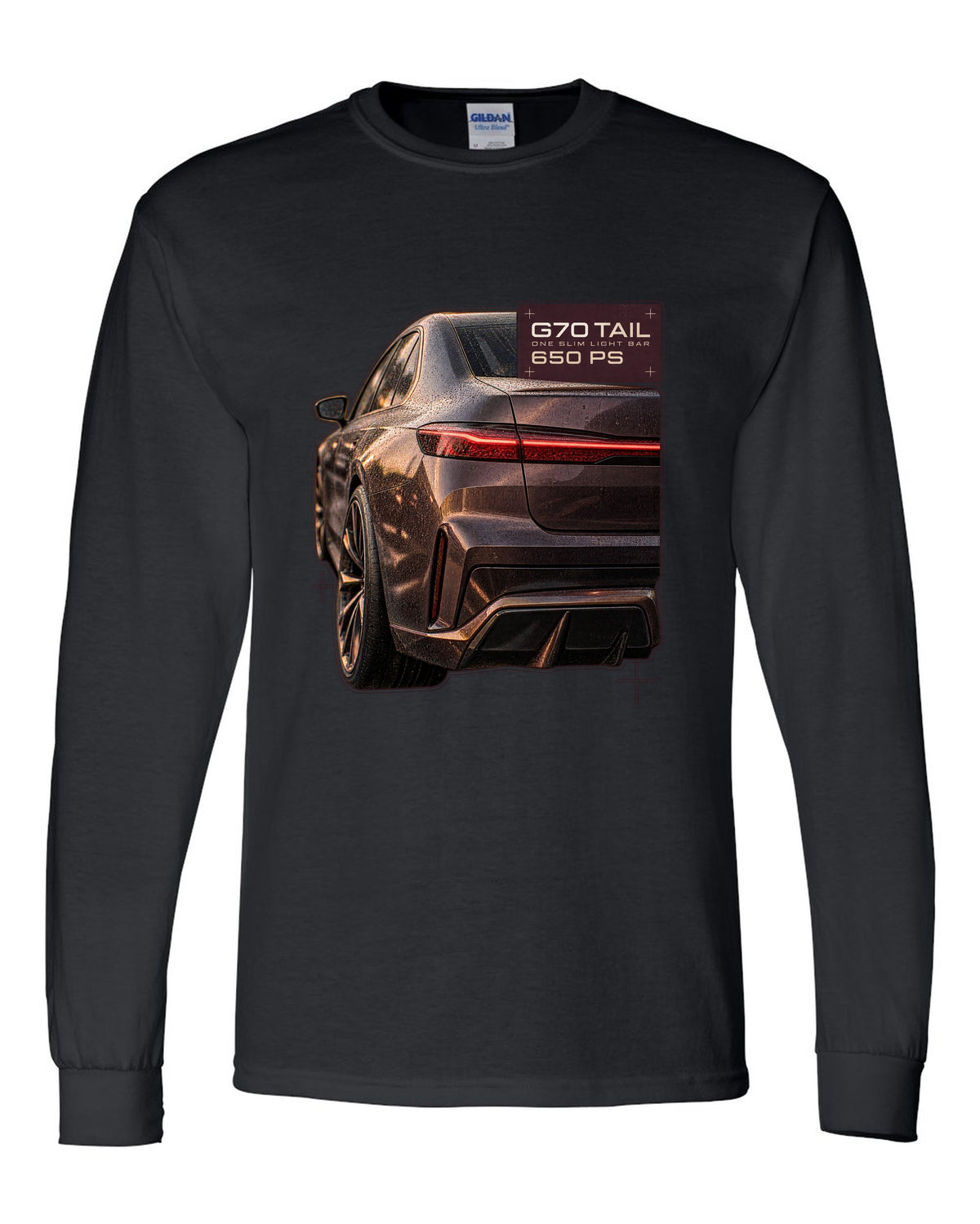 Macro print of the slim taillight bar on a BMW i7 M70 xDrive G70 black long sleeve front view with the design