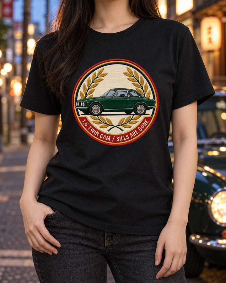 Alfa Romeo Giulia Sprint GT 105 Varsity Crest, Sills Are Gone Shirt T-Shirt Black worn hero