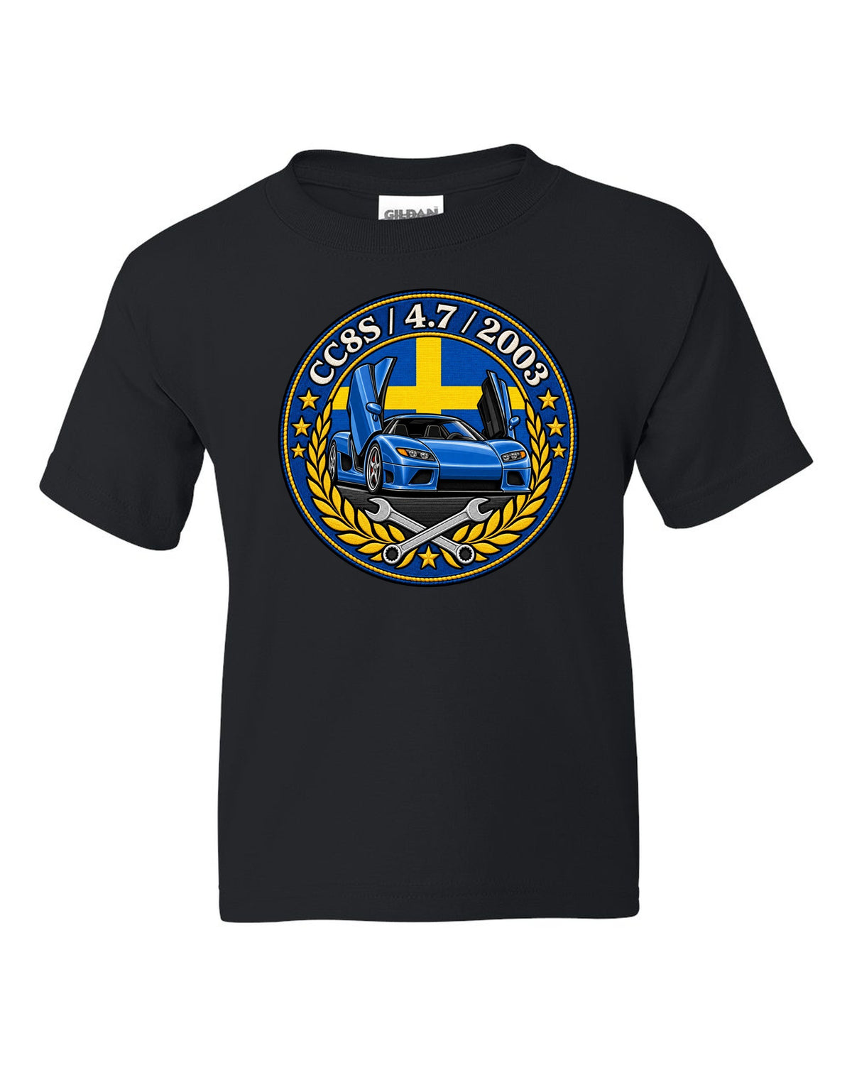 Varsity-style garage crest design for the Koenigsegg CC8S with CC8S 4.7 2003 lettering black kids tee front view with the design