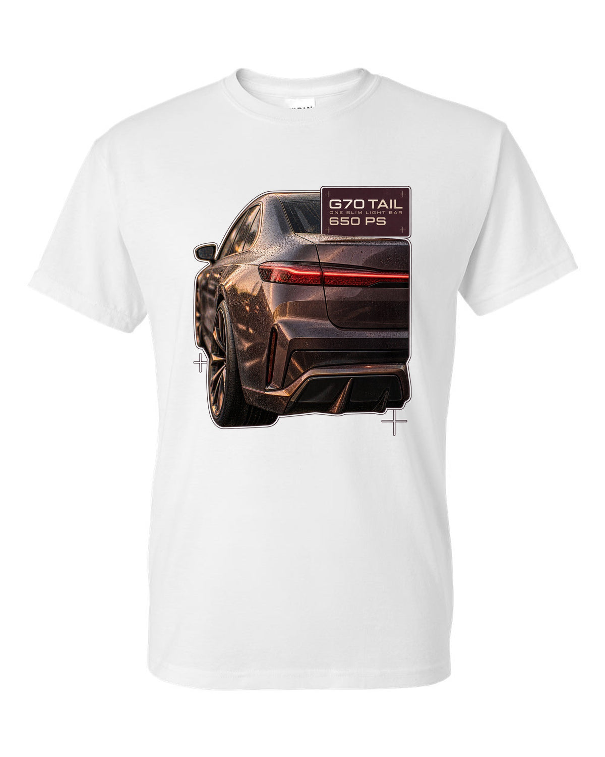 Macro print of the slim taillight bar on a BMW i7 M70 xDrive G70 white t-shirt front view with the design