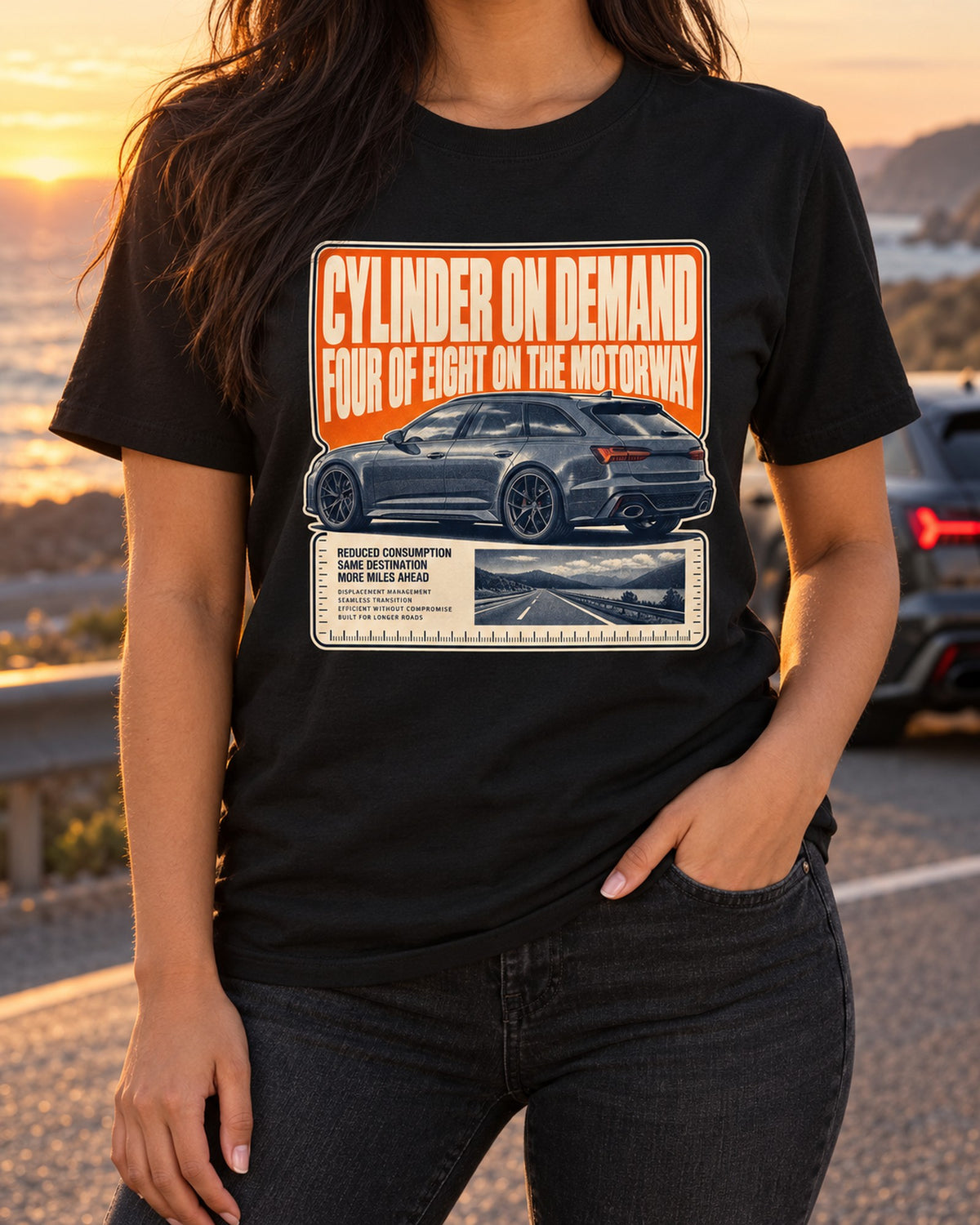 Audi RS6 Avant C8 Halftone Shirt, Cylinder on Demand T-Shirt Black worn hero