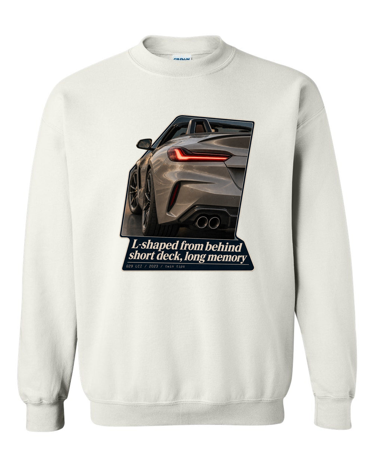 Macro print of the L-shaped taillight on a 2023 BMW Z4 G29 LCI white crewneck front view with the design