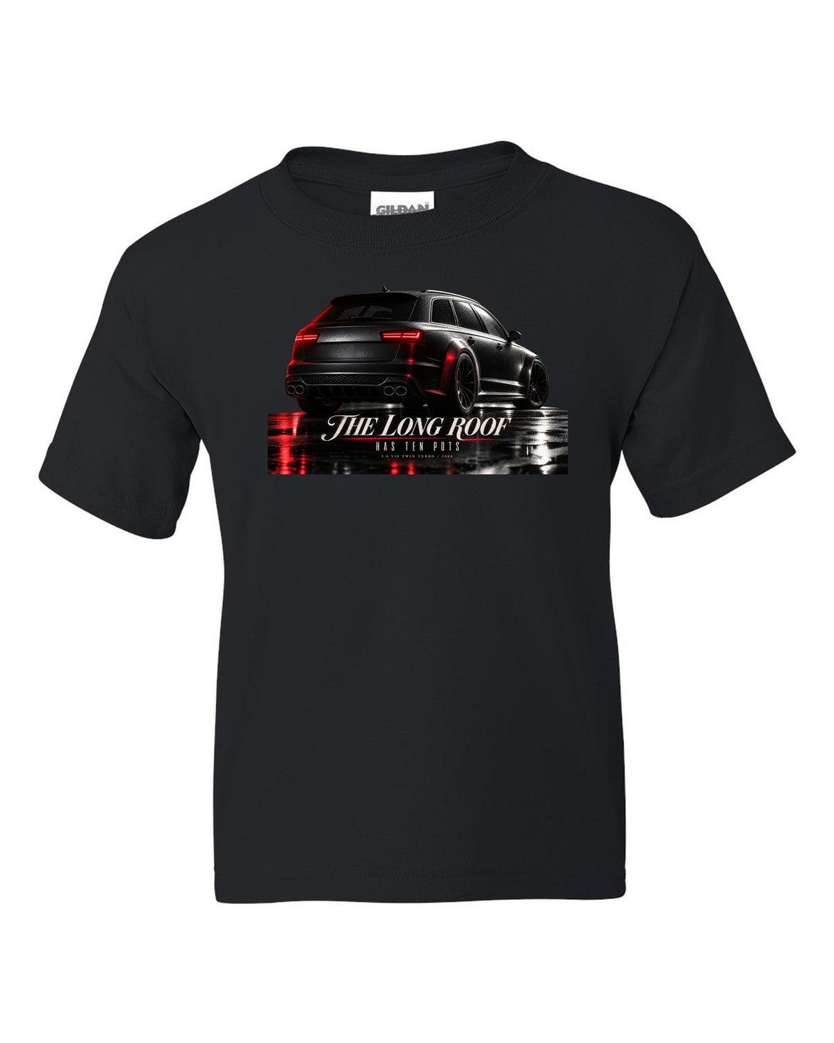 Audi RS6 Avant C6 4F V10 rear three-quarter in a garage with long roof text black kids tee front view with the design