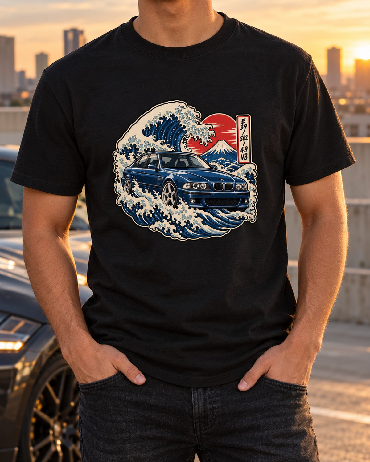 One More Bolt BMW M5 E39 Pop-Art Halftone Tee T-Shirt Black worn hero