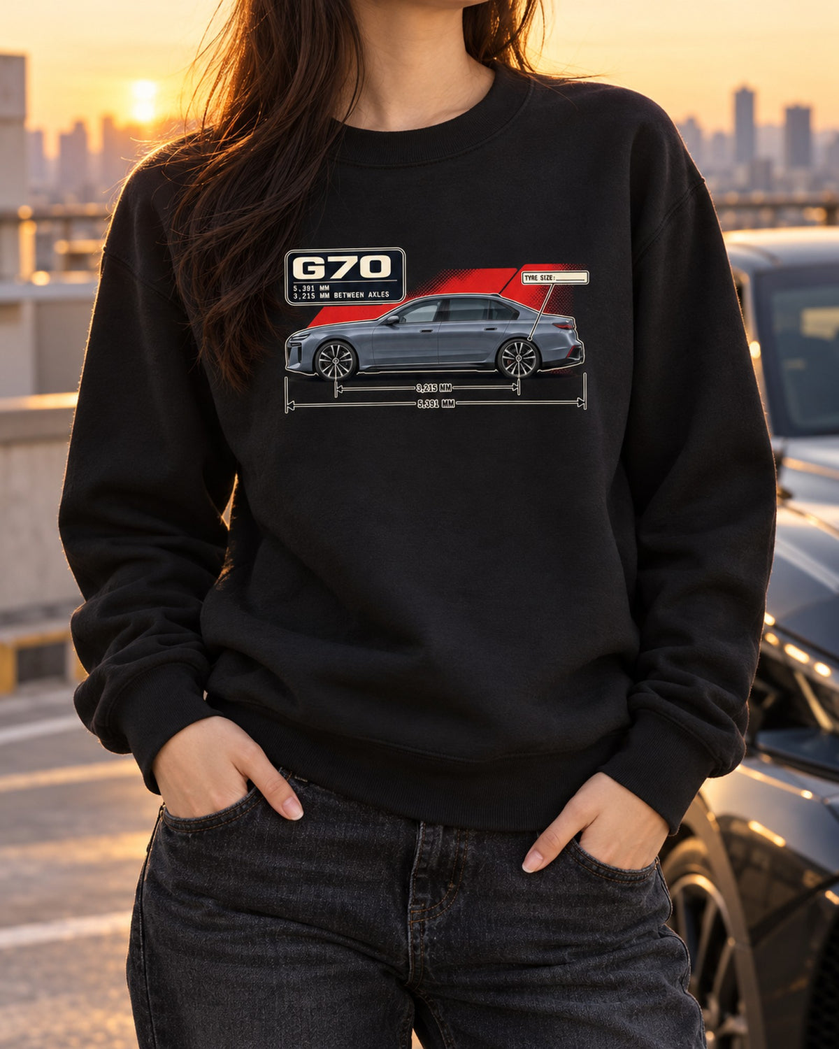 BMW i7 M70 xDrive G70 Dimension Blueprint Shirt Crewneck Black worn hero