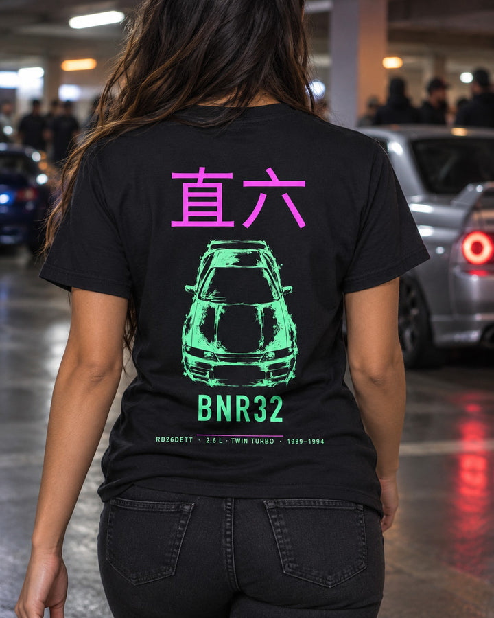 BNR32 RB26DETT Full-Back Graphic Tee T-Shirt Black worn hero