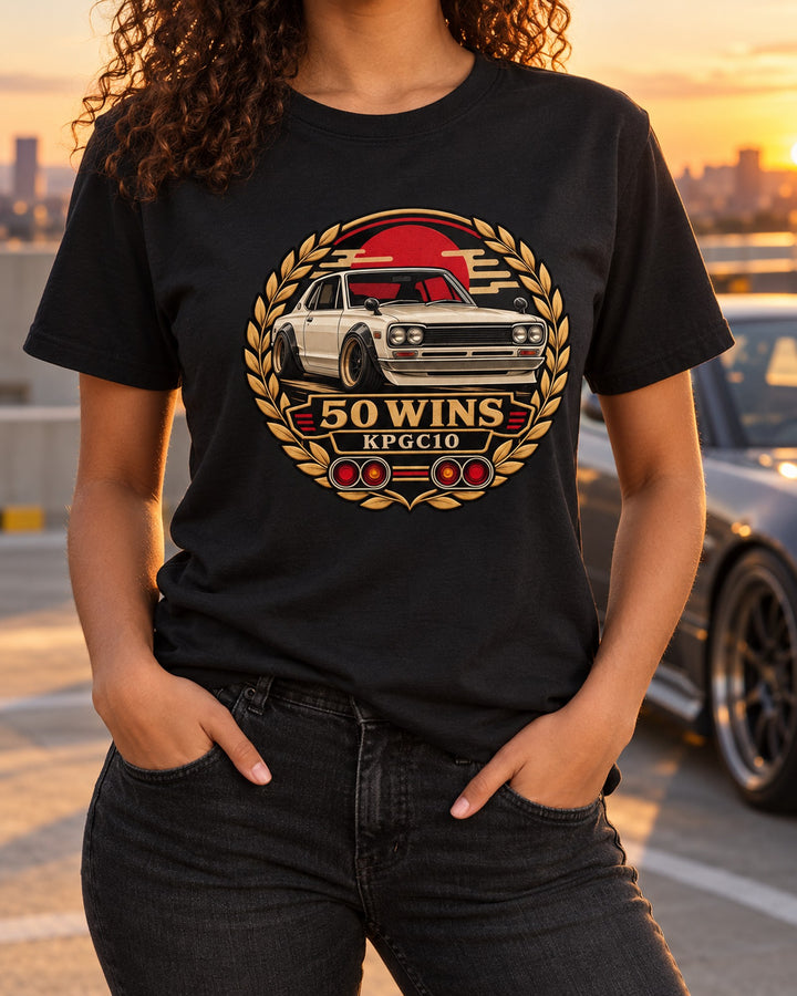 Hakosuka KPGC10 50 Wins Round Crest Tee, Skyline GT-R T-Shirt Black worn hero